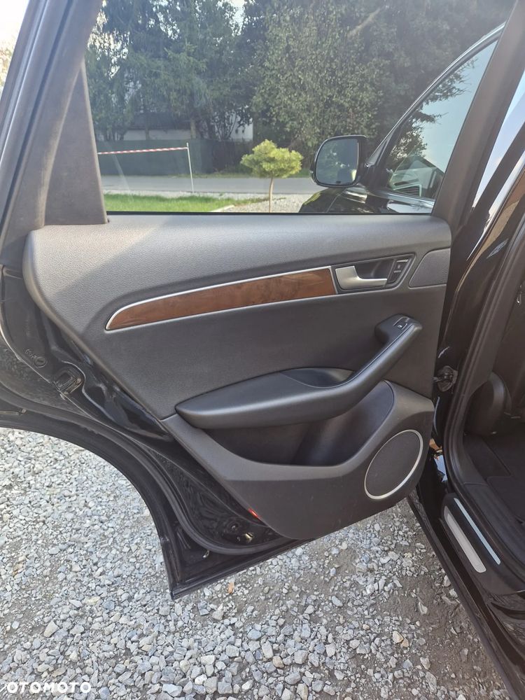 Audi Q5 3.2 FSI Quattro S tronic - 28