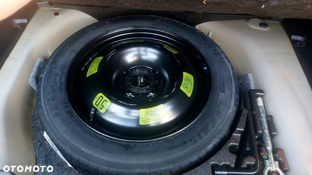 Peugeot 2008 1.5 BlueHDi Allure S&S EAT8 - 23