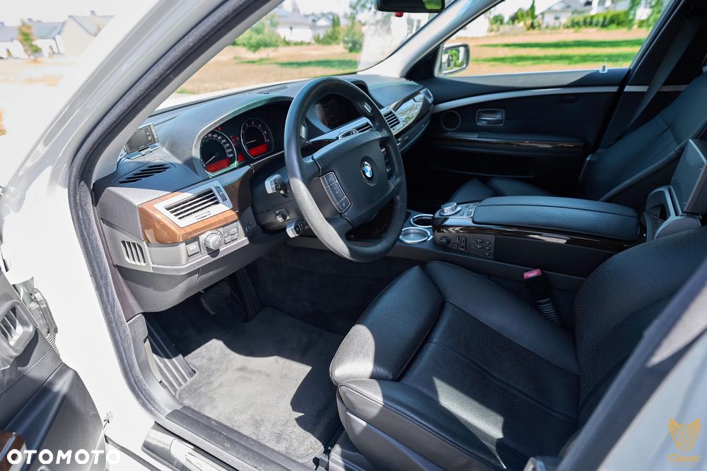 BMW Seria 7 750i L - 4
