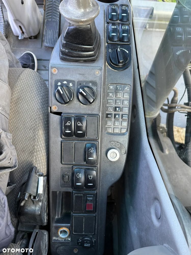Volvo EW 140 C - 12