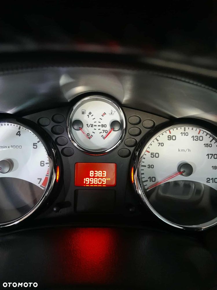 Peugeot 207 1.4 16V Trendy - 20