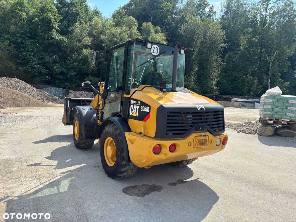 Caterpillar 906 - 4