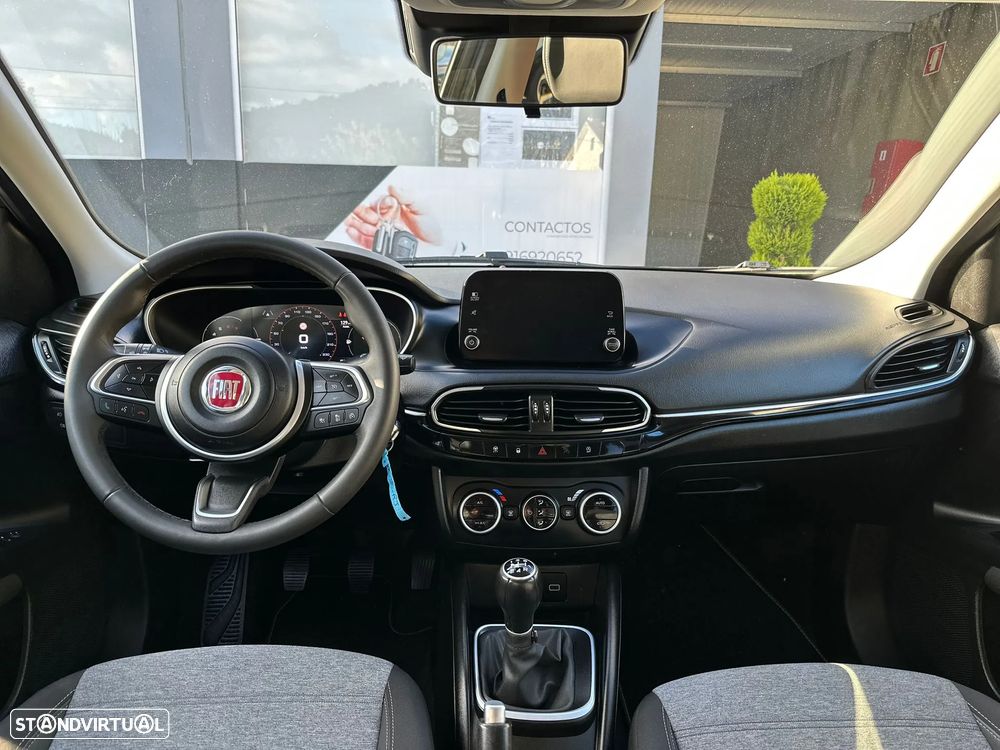 Fiat Tipo Cross 1.0 GSE T3 - 18