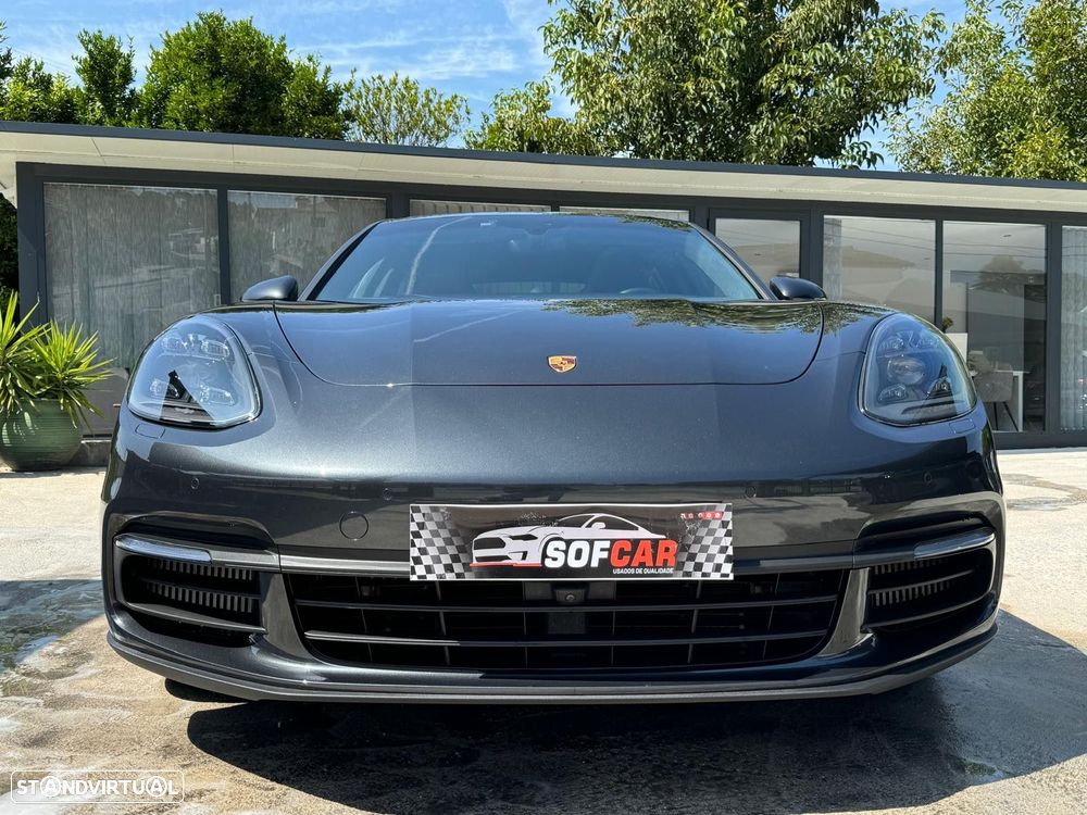 Porsche Panamera 4 S - 28