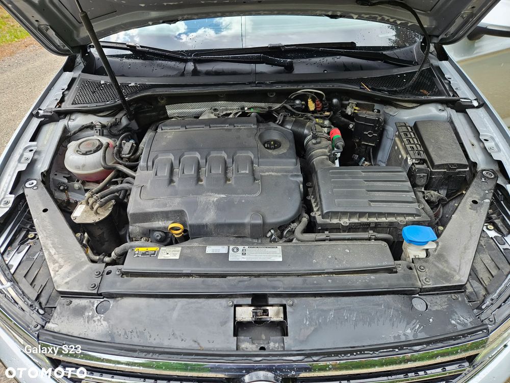 Volkswagen Passat 2.0 TDI SCR DSG 4Motion Elegance - 11
