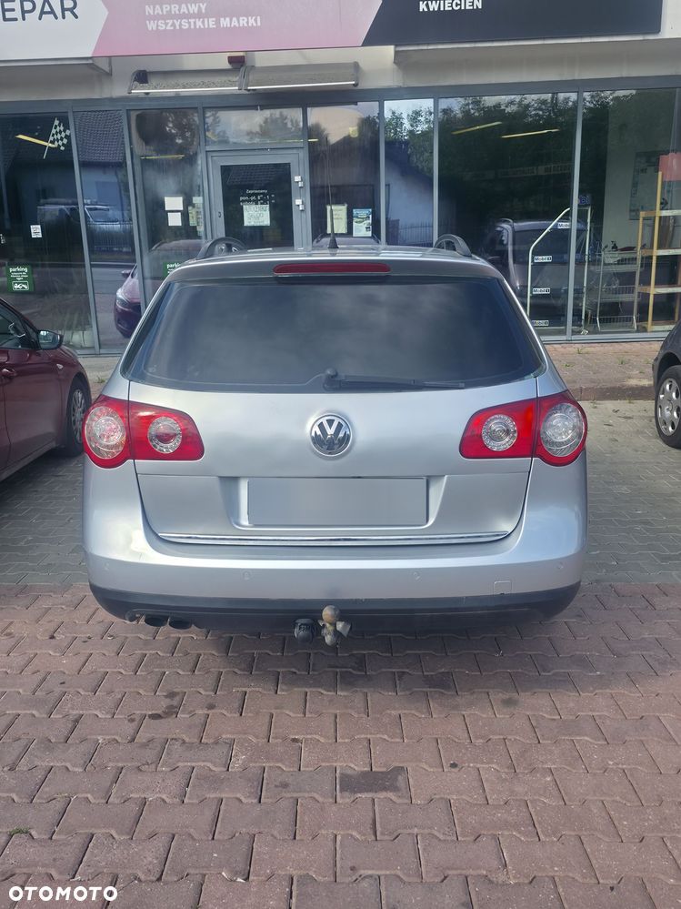 Volkswagen Passat 2.0 TDI Sportline DSG - 2