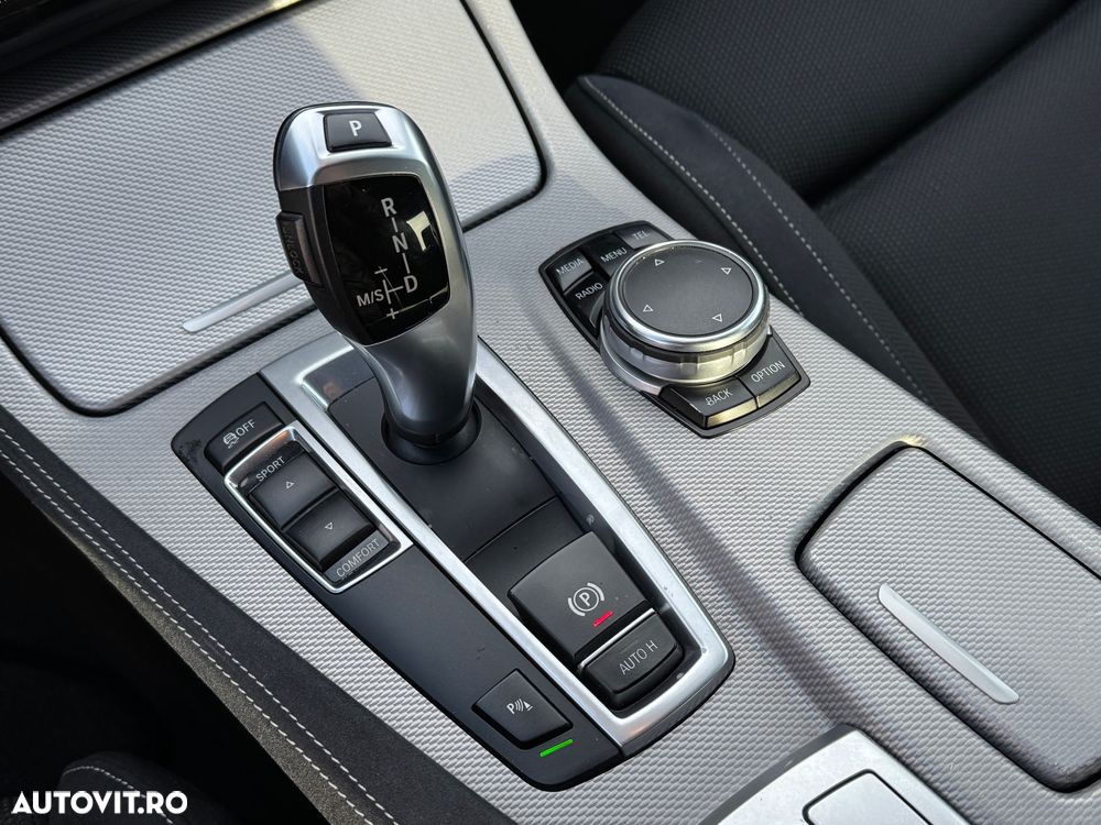 BMW Seria 5 520d Aut. - 13