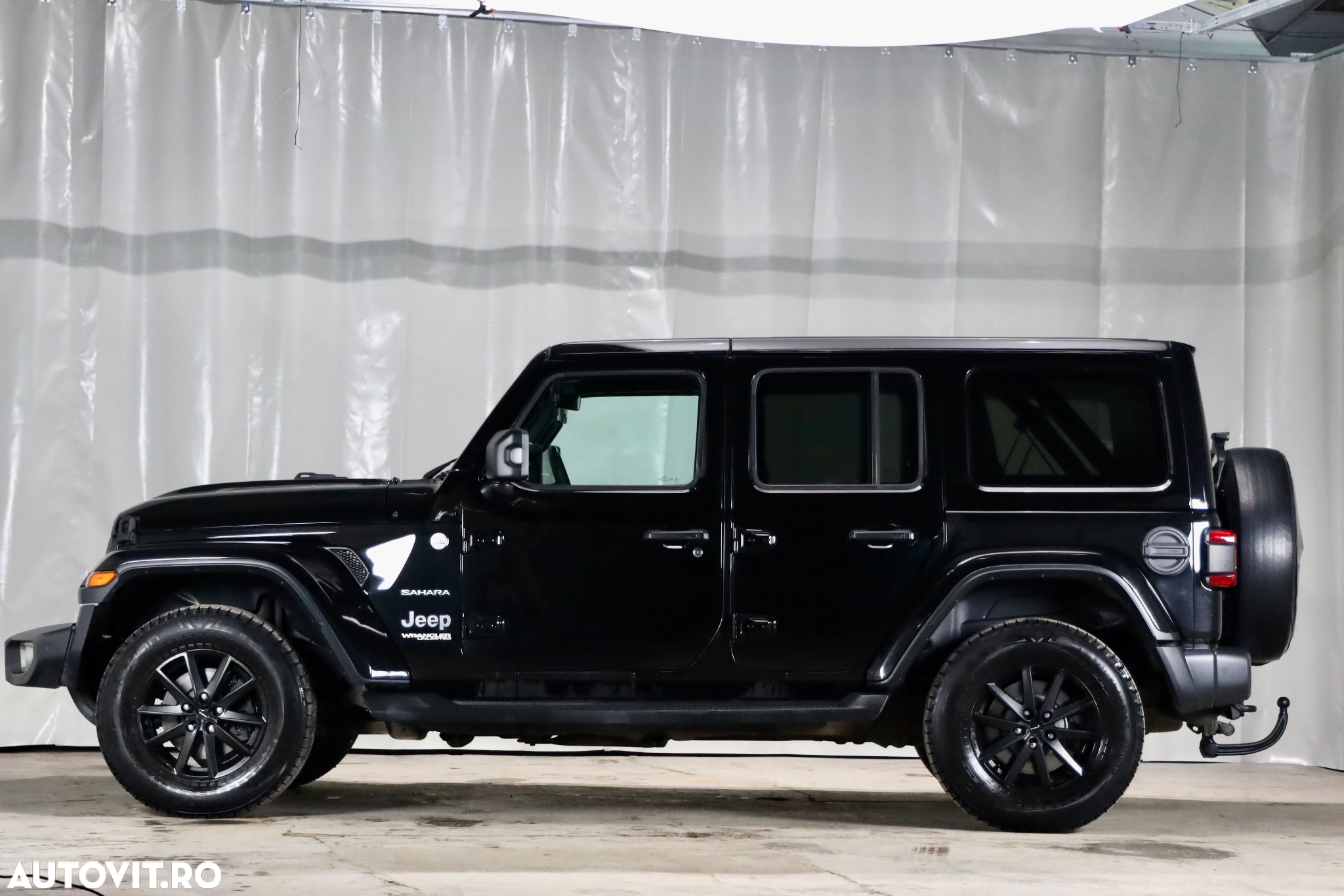Jeep Wrangler Unlimited 2.2 CRD AT8 Sahara - 37