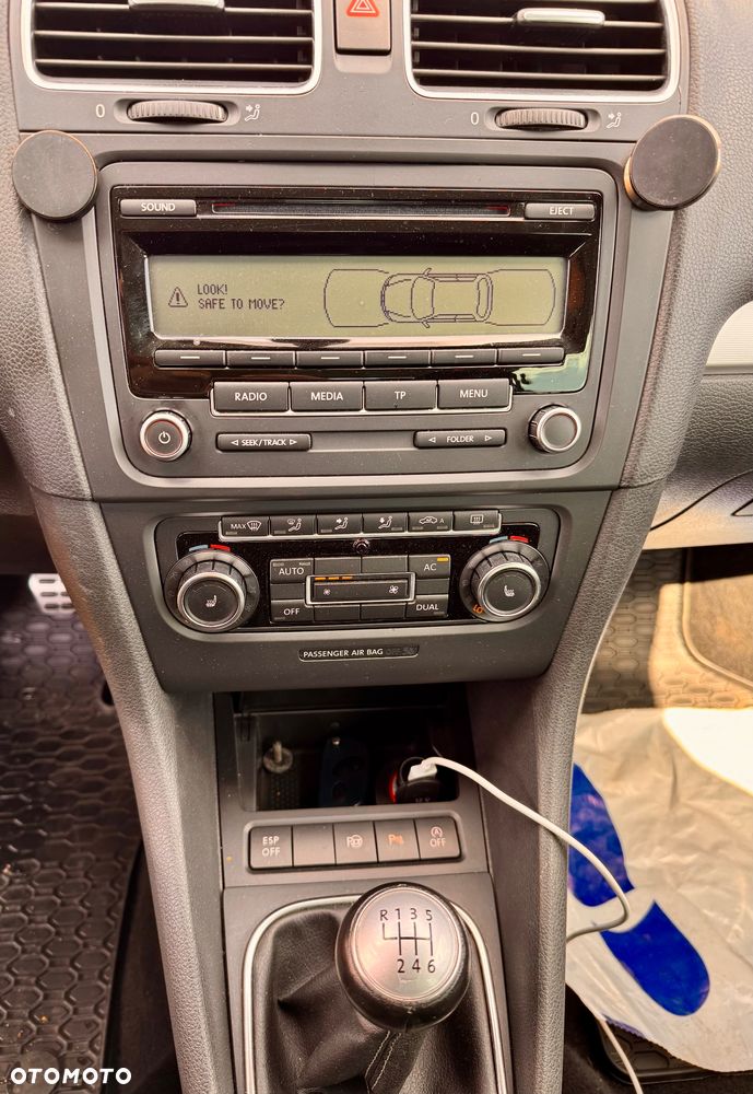 Volkswagen Golf - 10