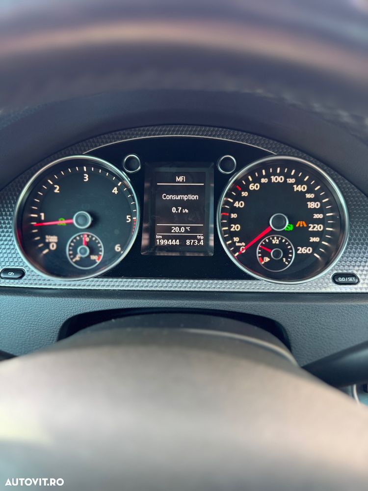 Volkswagen Passat 2.0 TDI DPF DSG R-Line Edition - 31