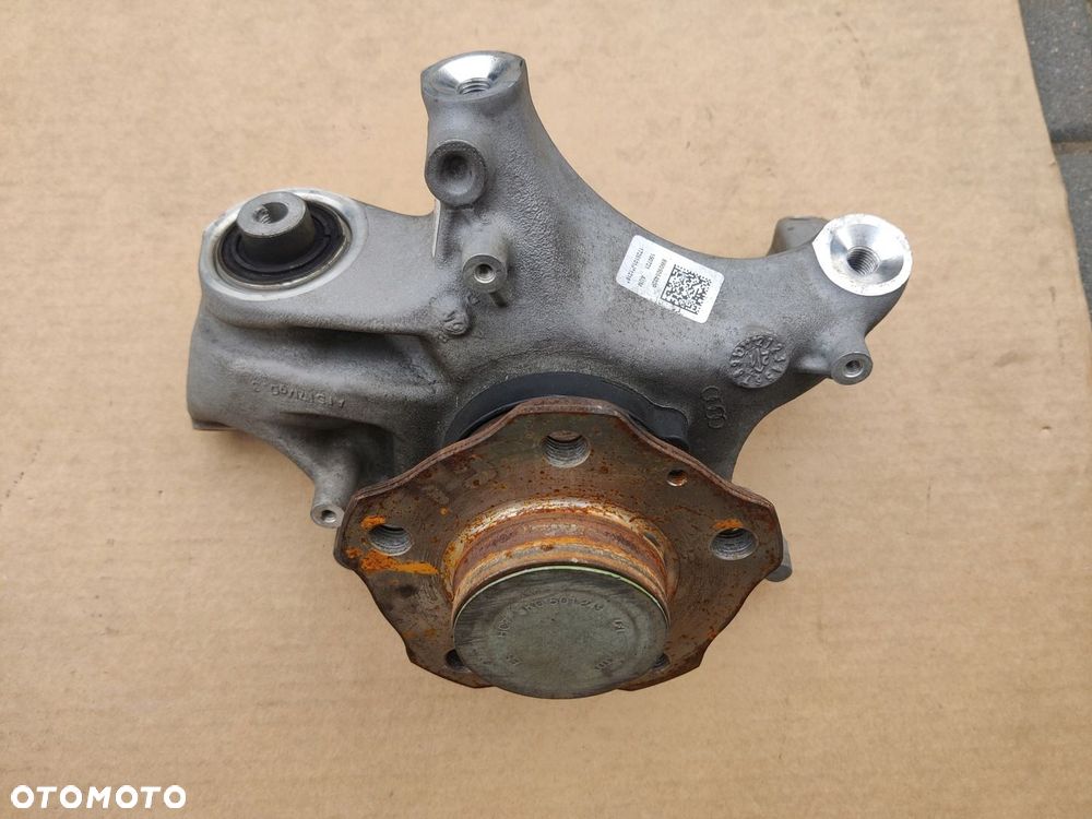 Piasta prawa tył Audi A4 B9 - 2