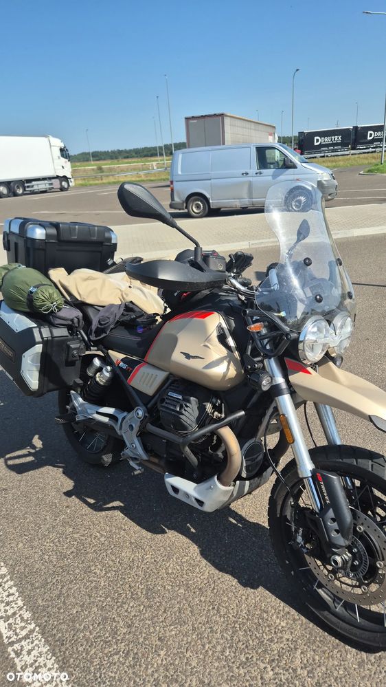 Moto Guzzi V85 - 3
