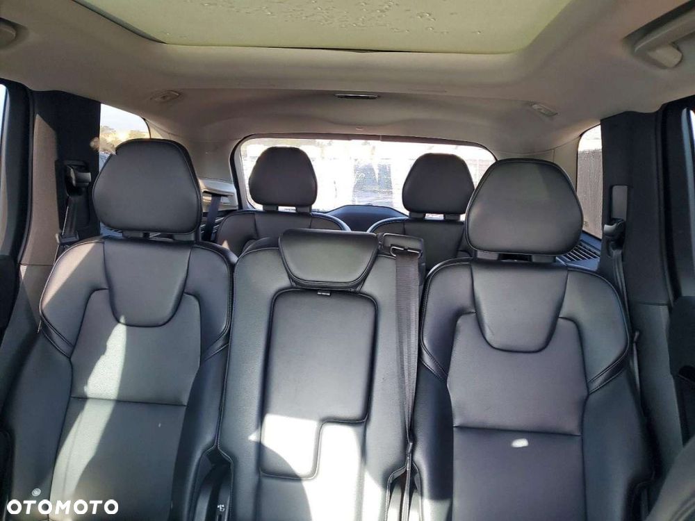 Volvo XC 90 - 12