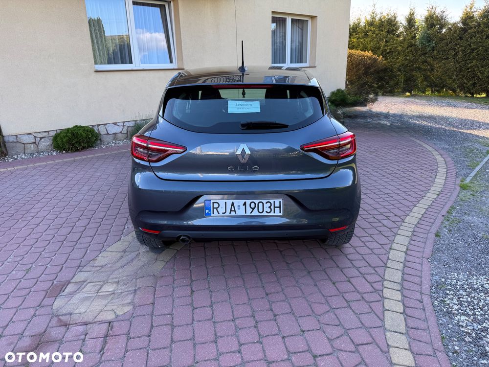 Renault Clio - 6