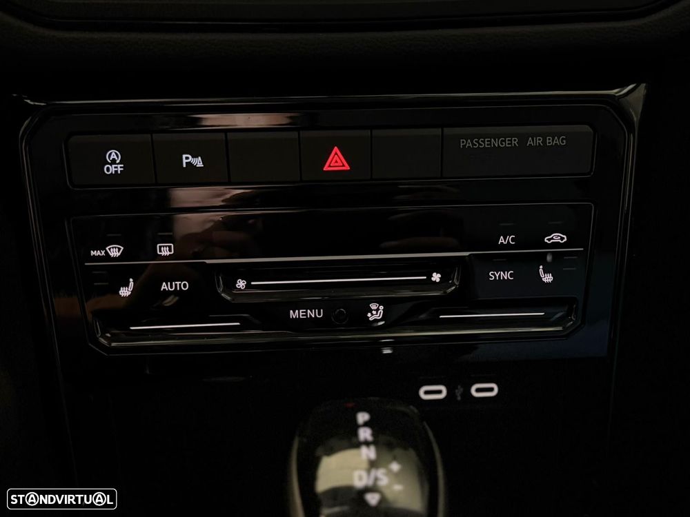 VW T-Cross 1.0 TSI Life DSG - 33