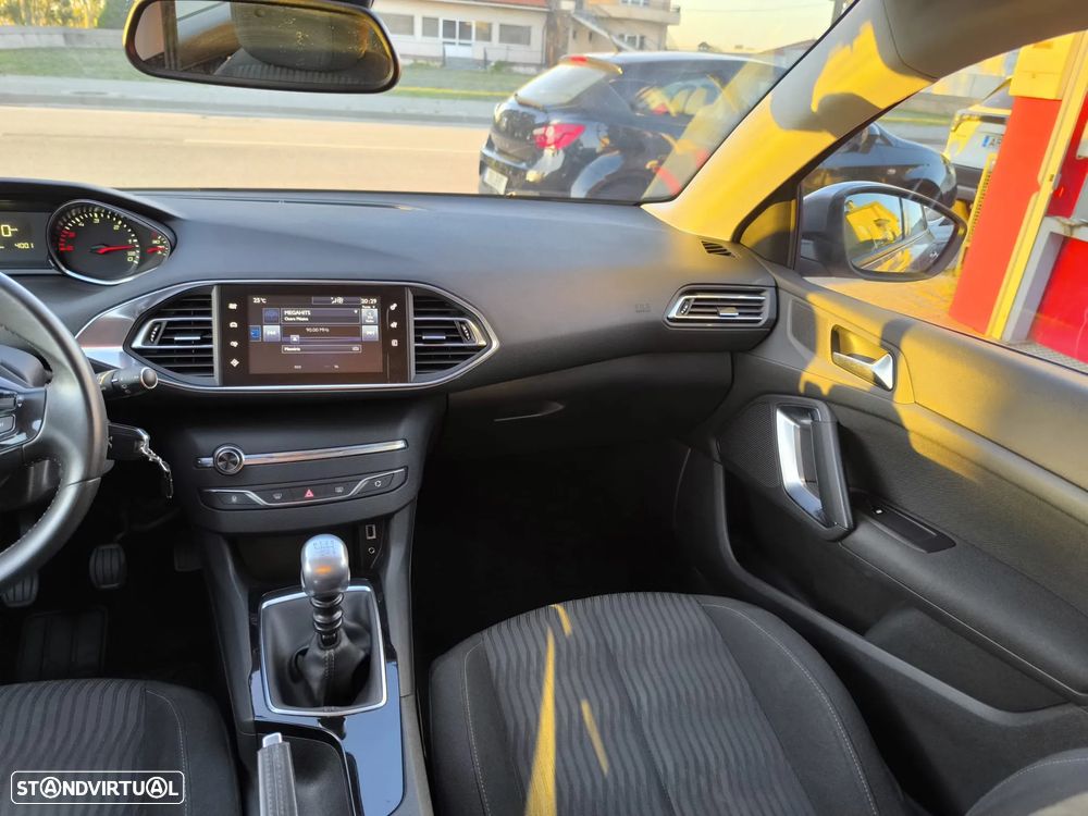 Peugeot 308 1.6 e-HDi Active - 36