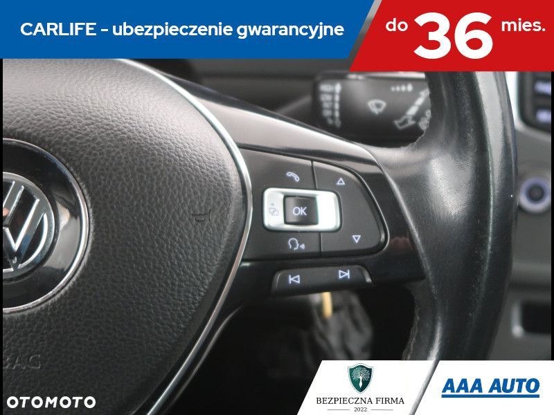 Volkswagen Golf - 18