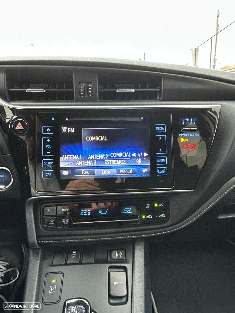 Toyota Auris Touring Sports - 34