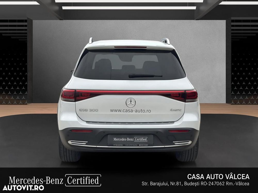 Mercedes-Benz EQB - 5