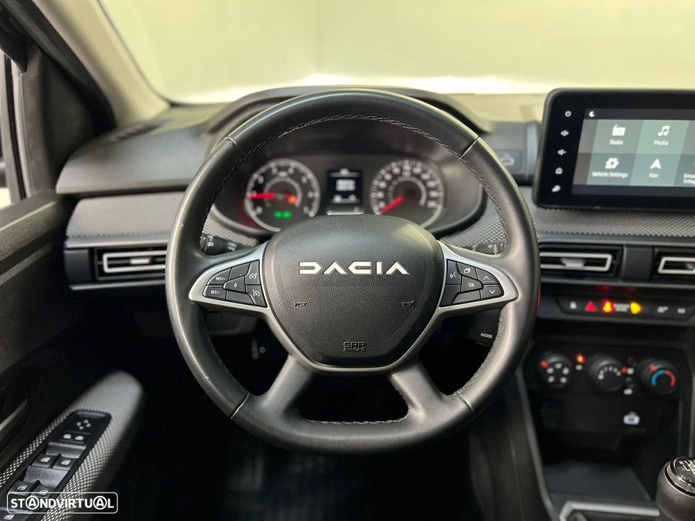 Dacia Jogger 1.0 TCe Essential 7L - 11
