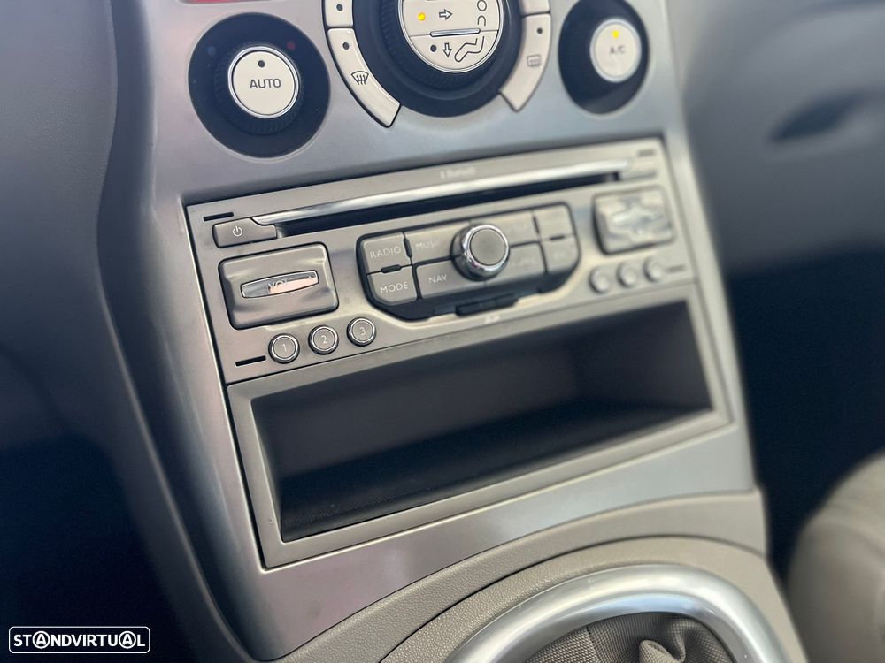 Citroën C3 Picasso 1.6 HDi Exclusive Airdream - 18