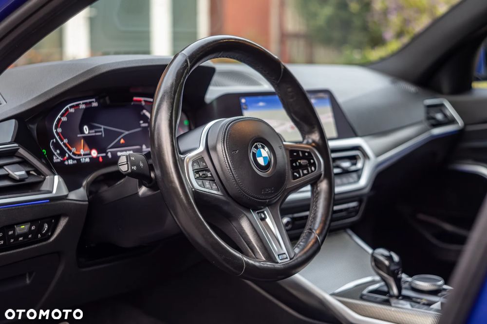 BMW Seria 3 320d xDrive M Sport sport - 16