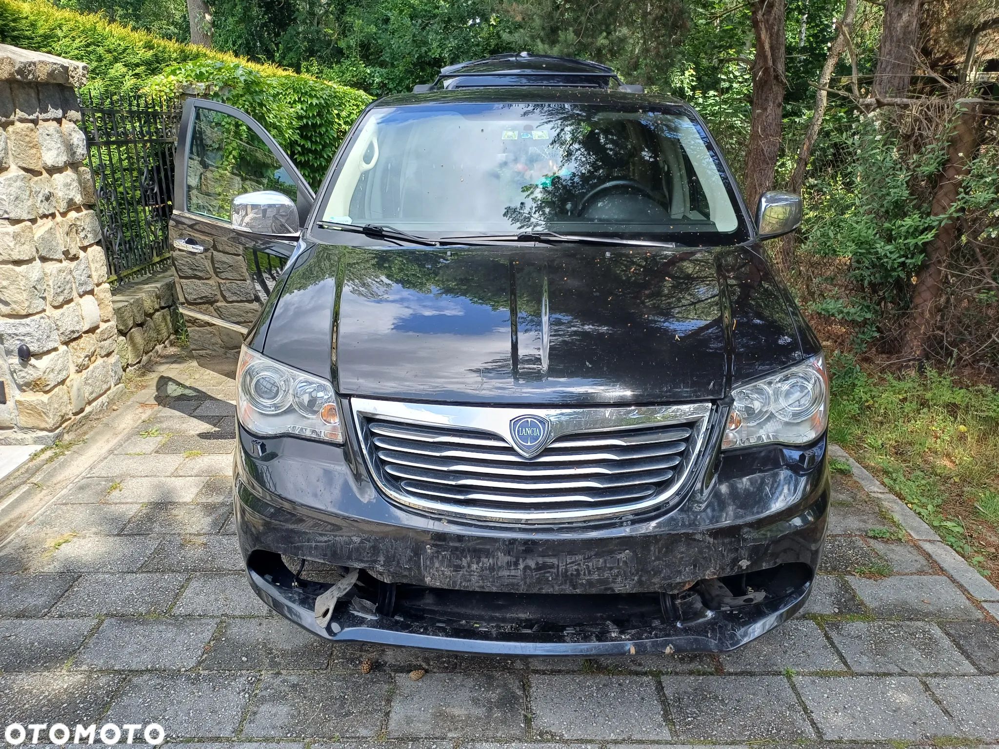 Lancia Voyager - 1
