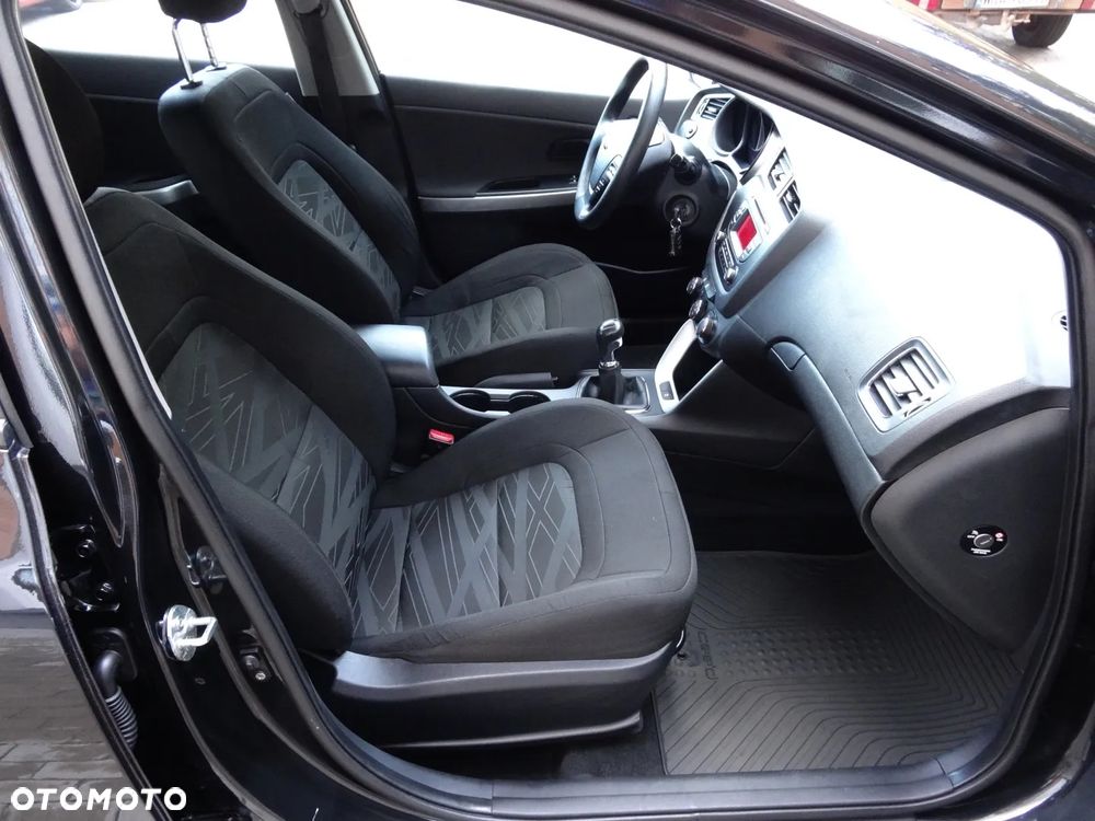 Kia Ceed 1.4 CVVT - 25