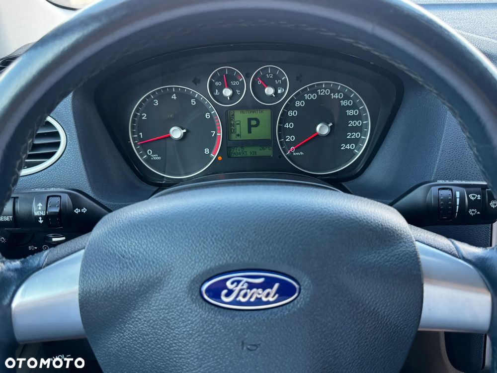 Ford Focus 2.0 16V Sport - 17