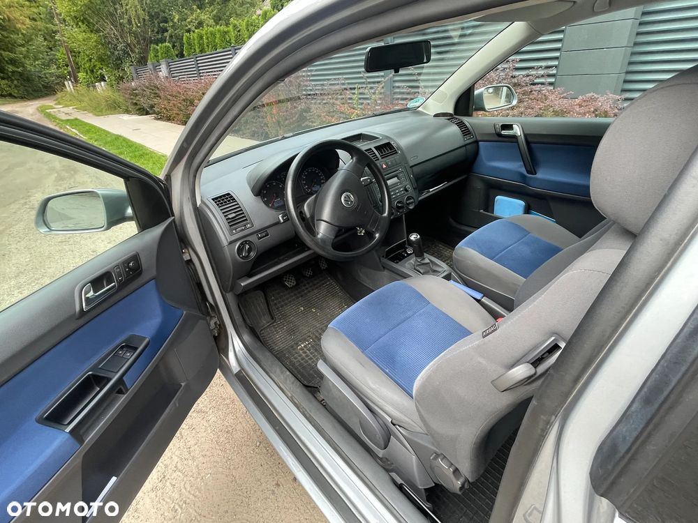 Volkswagen Polo 1.4 16V Comfortline - 3