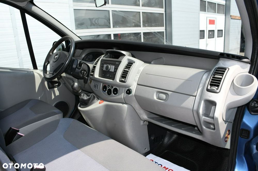 Opel Vivaro - 26