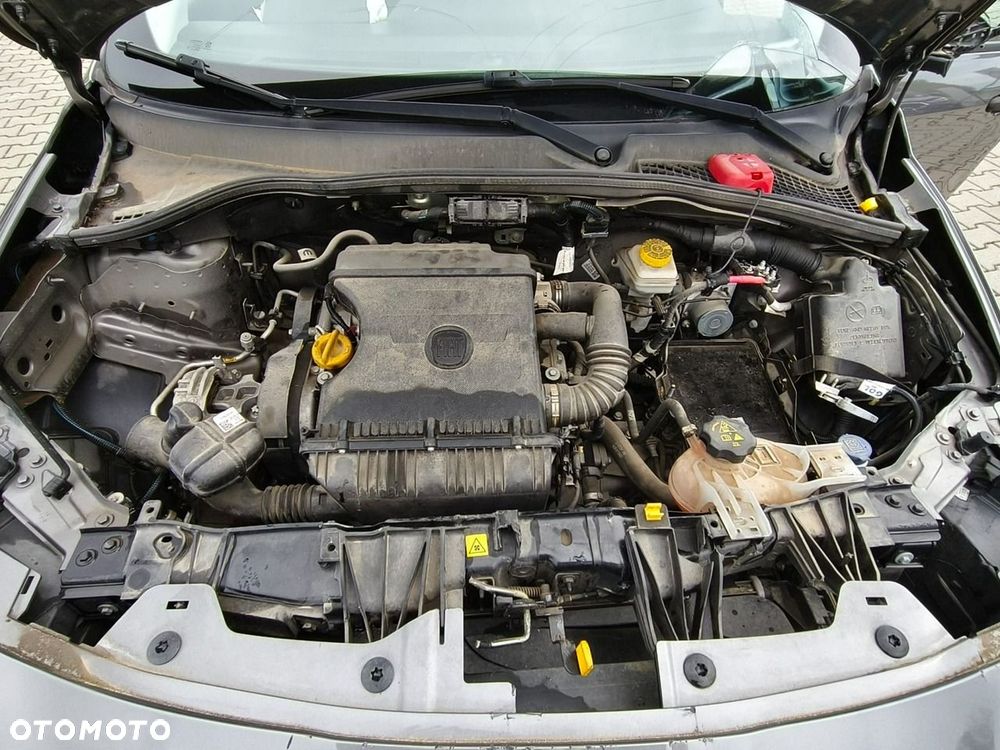 Fiat Tipo - 12