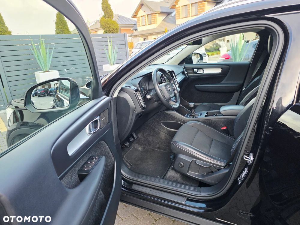 Volvo XC 40 T3 Momentum - 13