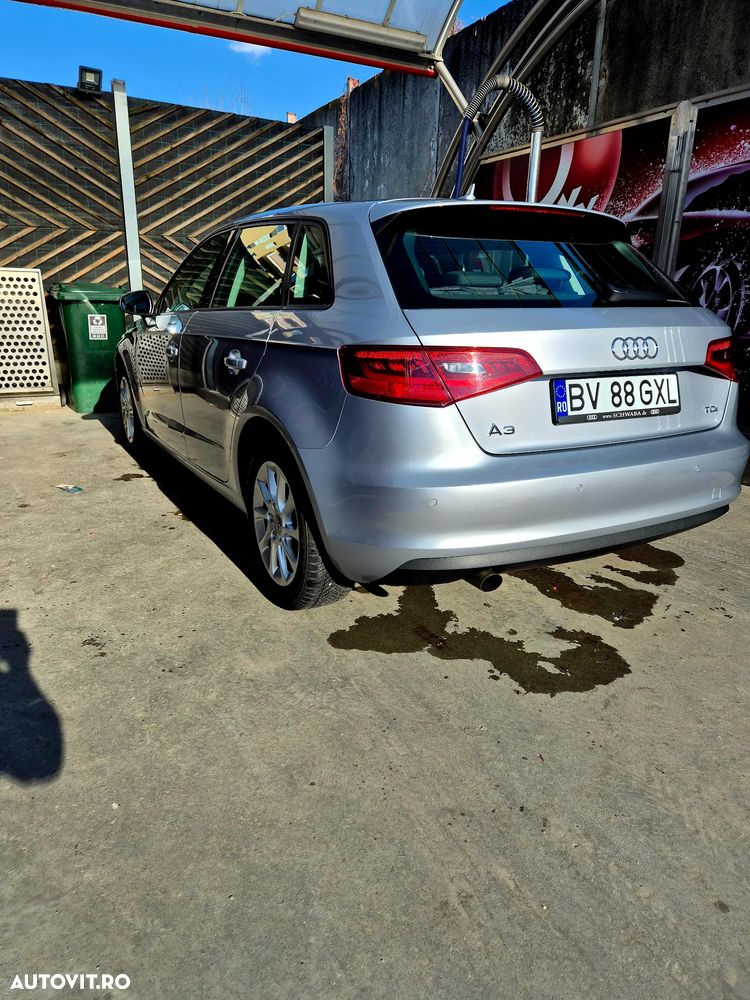 Audi A3 1.6 TDI S tronic - 3