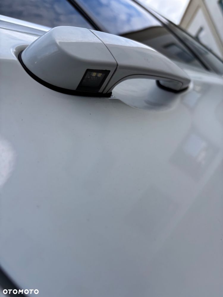BMW X1 xDrive28i Sport Line - 14