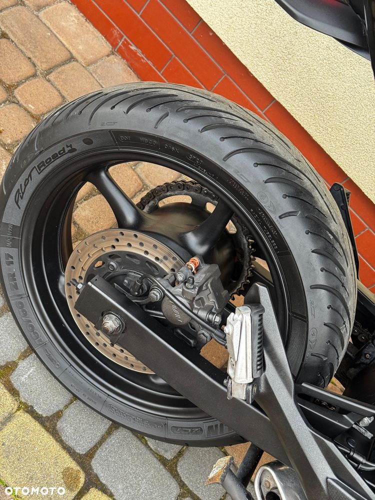 Yamaha XJ - 9
