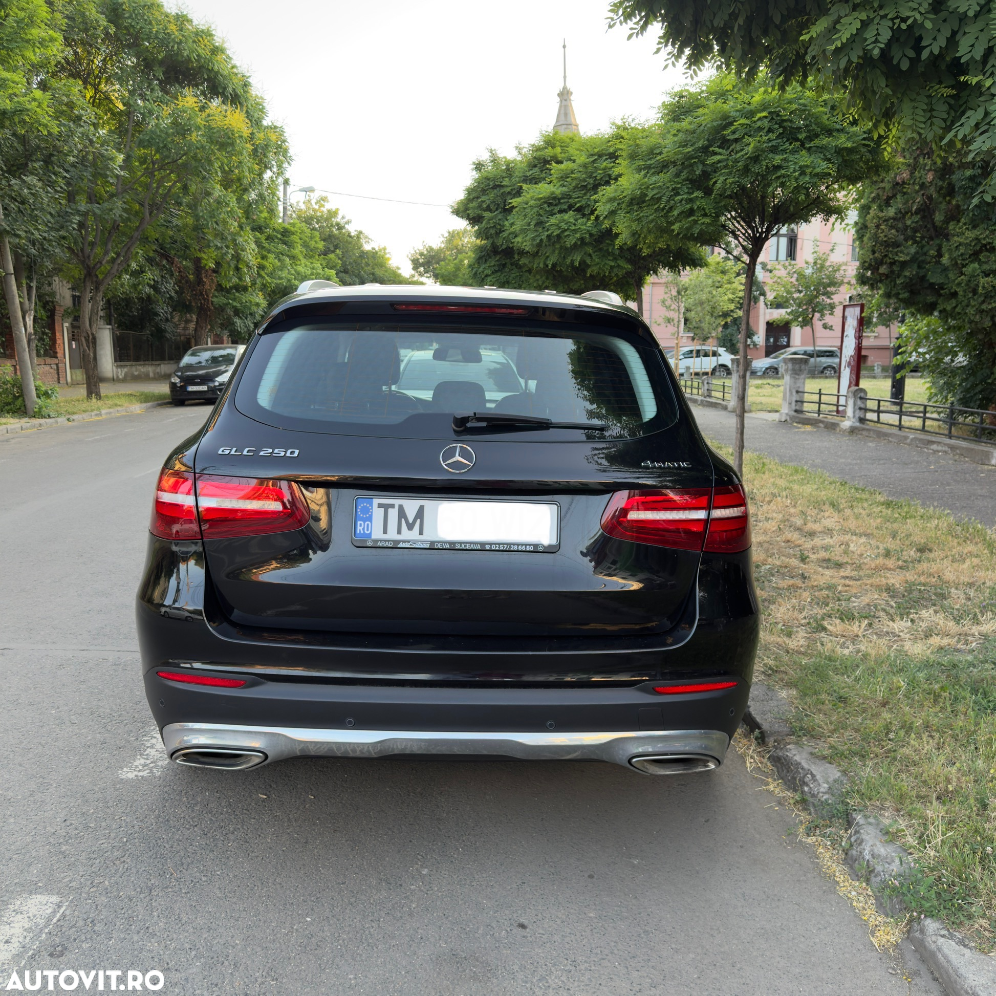 Mercedes-Benz GLC 250 4MATIC - 4