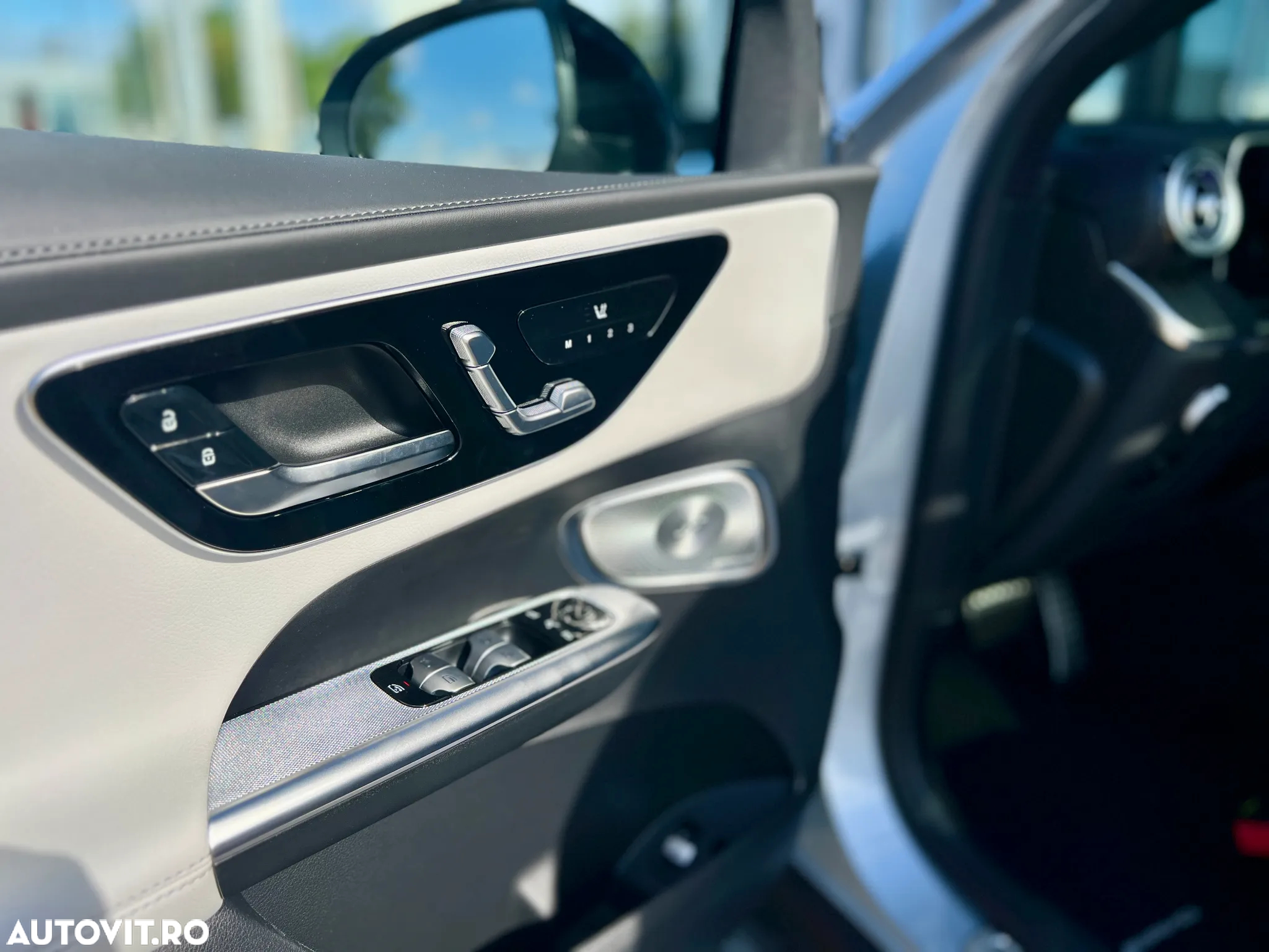 Mercedes-Benz GLC 300 e 4MATIC - 9