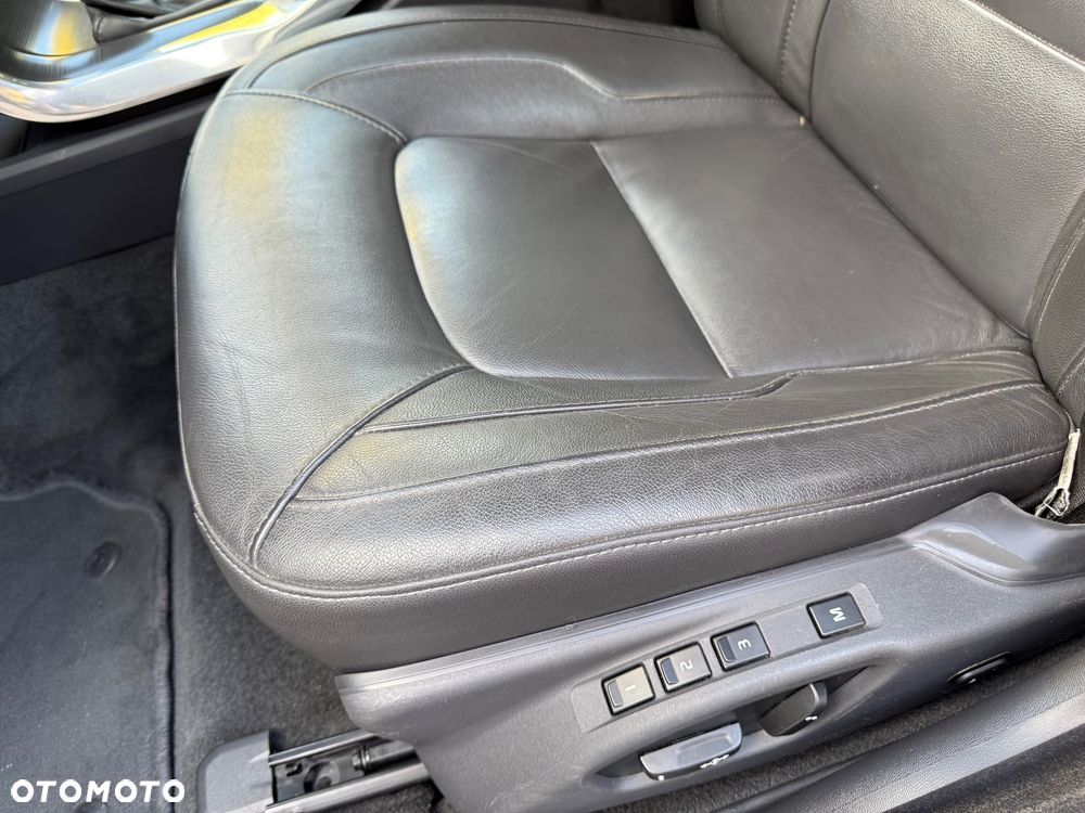 Volvo V70 D4 Geartronic Summum - 30