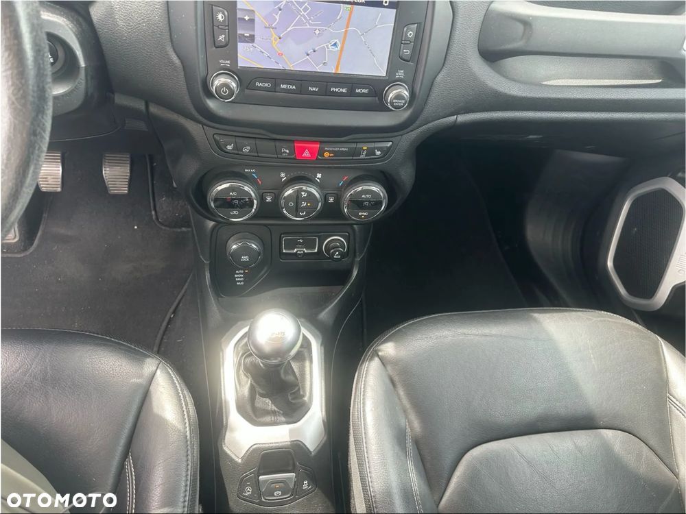 Jeep Renegade 2.0 MultiJet Limited 4WD S&S - 6