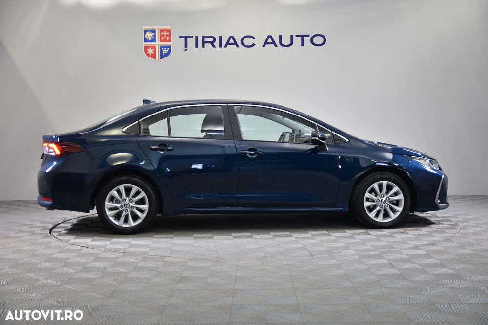Toyota Corolla - 7