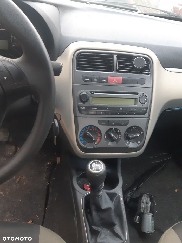 Na części Fiat Grande Punto 589A Silnik Skrzynia Maska Zderzak Drzwi Klapa Szyba - 2