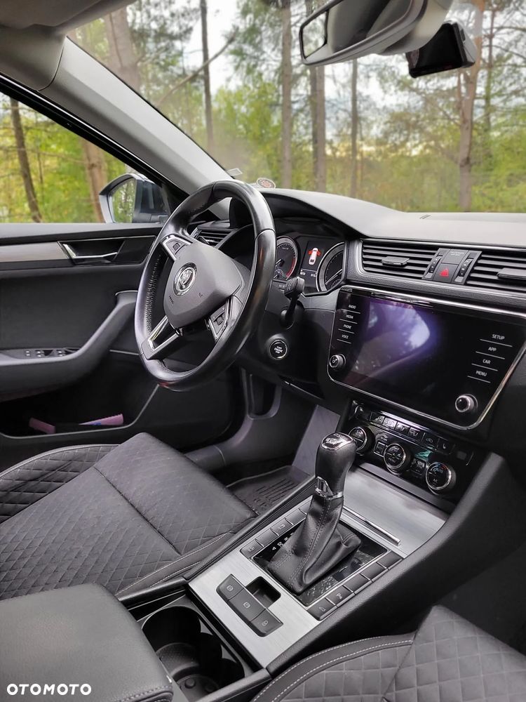 Skoda Superb 2019 photo 4