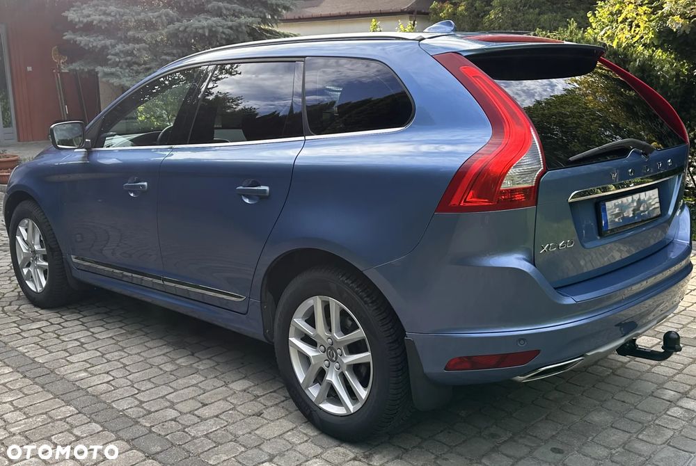 Volvo XC 60 D4 AWD Summum - 3