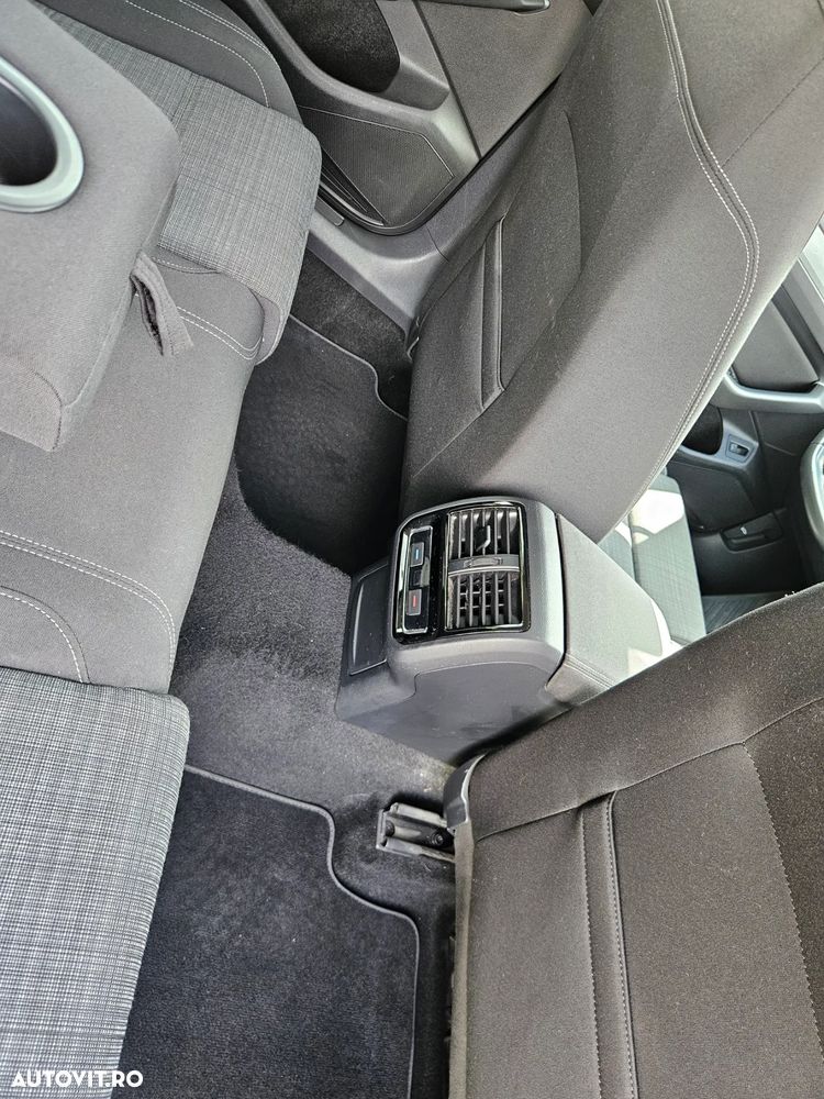 Volkswagen Passat 2.0 TDI SCR DSG Business - 14