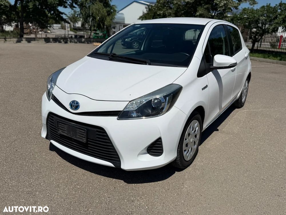 Toyota Yaris 1.5 VVT-i HSD Sol - 9
