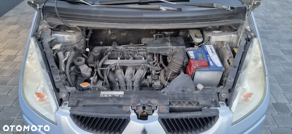 Mitsubishi Colt - 8