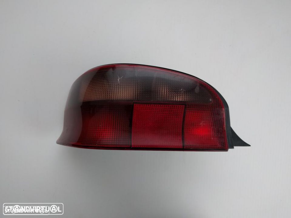 farolim farol tras esquerdo citroen saxo 1996 a 1998 - 1