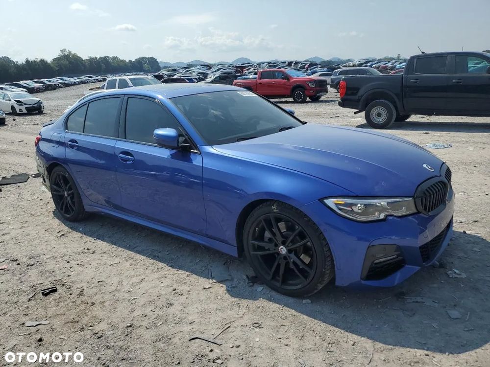 BMW Seria 3 330i xDrive M Sport - 5