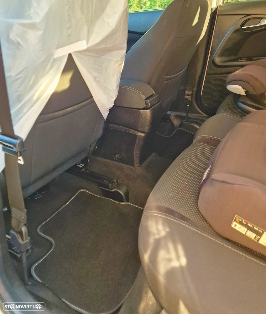 Fiat Tipo Station Wagon 1.3 M-Jet Lounge - 10